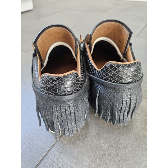 Esseutesse Leather Fringe Sneaker Black Women’s Size 39 EUR 9 US Made In Italy - Picture 5 of 11